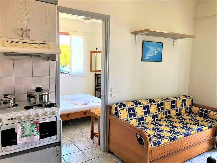 Mythos Suites-Apollo Apartment Methóni Eksteriør bilde